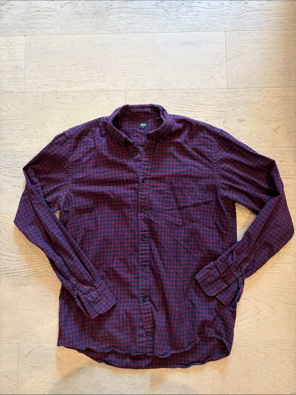 Uniqlo Men's Burgundy and Navy Plaid Button-Down Shirt